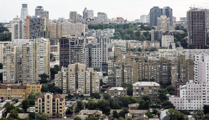 Как киевский застройщик Ваврыш под крылом офиса президента запускает 