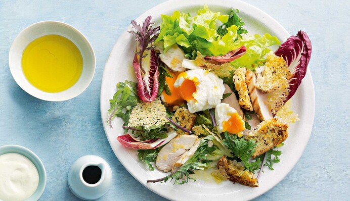 Готуємо вдома класичний салат Цезар з куркою: покроковий рецепт і поради