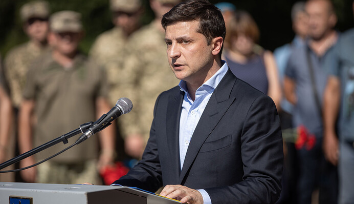 Прямые переговоры с сепаратистами: наступит ли Зеленский себе на горло