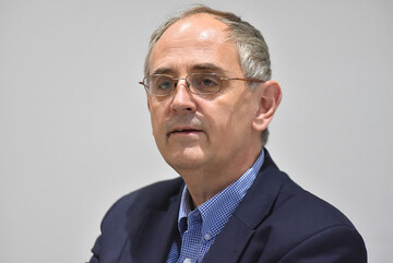 Украине пора осознать, что она должна помочь себе сама - Эдвард Лукас