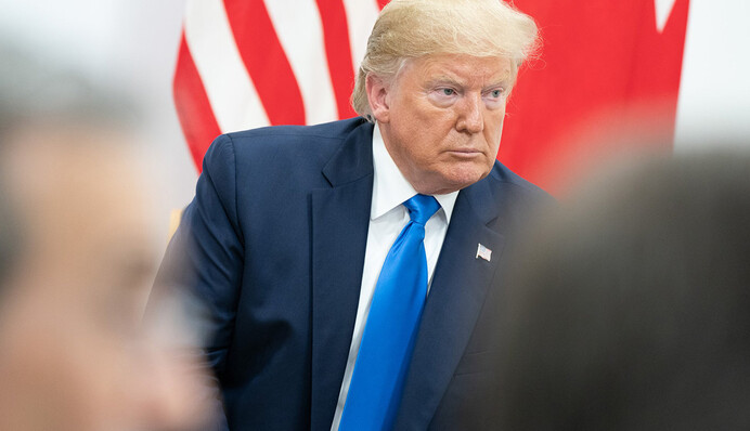 Привіт Путіну: навіщо Трамп влаштував показуху зі зброєю