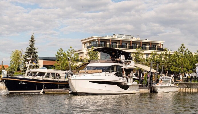 Под Киевом состоялось “Grand Yacht Show” от клуба High Life