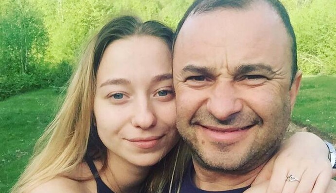 Он тебя бросит: молодая возлюбленная Виктора Павлика рассказала о реакции людей на роман с певцом
