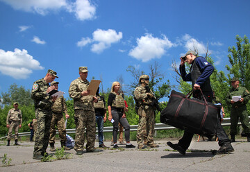 Торговля людьми: кто управляет обменом пленными на Донбассе