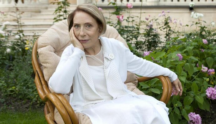 Впала зі сцени: Інна Чурікова потрапила до реанімації у важкому стані