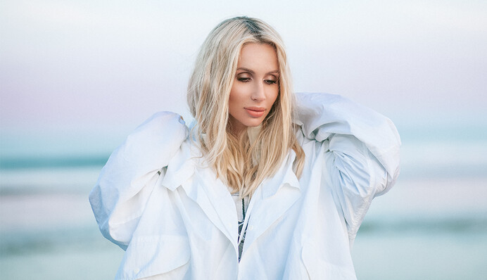 Избили битой? Лобода напугала фанатов синяками на теле