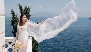 Тодоренко показала нові яскраві фото з весілля з Топаловим