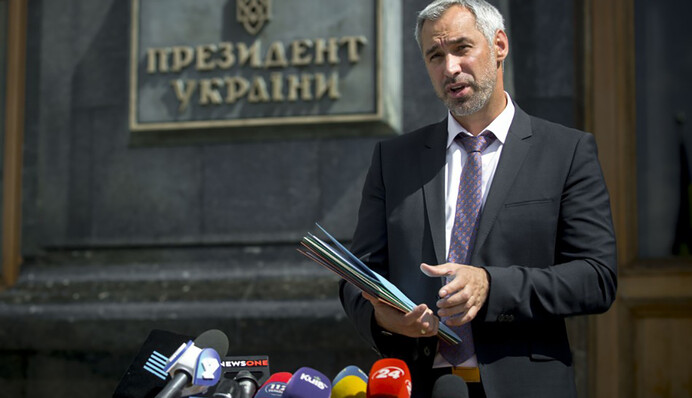 Борьба за Зеленского: кто займет кресло генпрокурора