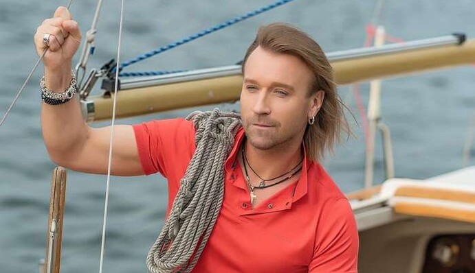 Бог вовчиць: Вінник показався без бороди і нарвався на компліменти