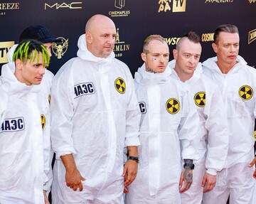 Від суконь до спецодягу ЧАЕС: українські зірки відзначилися нарядами на відкритті фестивалю Жара-2019