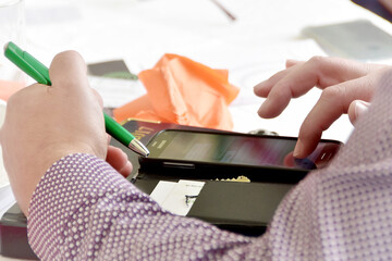 "Государство в смартфоне": в чем опасность идей Зеленского