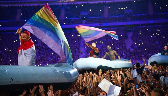 Rammstein в центре Москвы потроллили россиян из-за гомофобии: фото