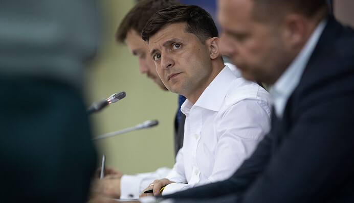 Префекти і особливий статус усім областям: як Зеленський хоче змінити Україну