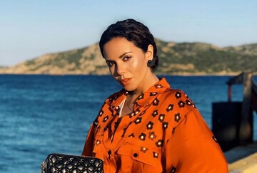 Така смішна: мережа потішив невдалий кадр з медового місяця Насті Каменських