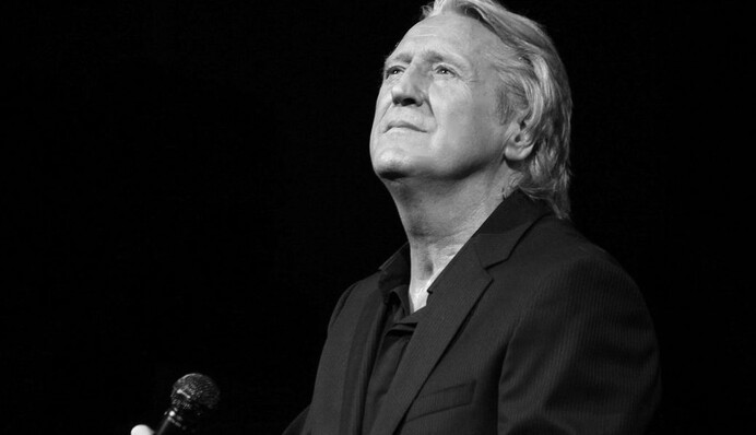 Від раку помер знаменитий британський співак