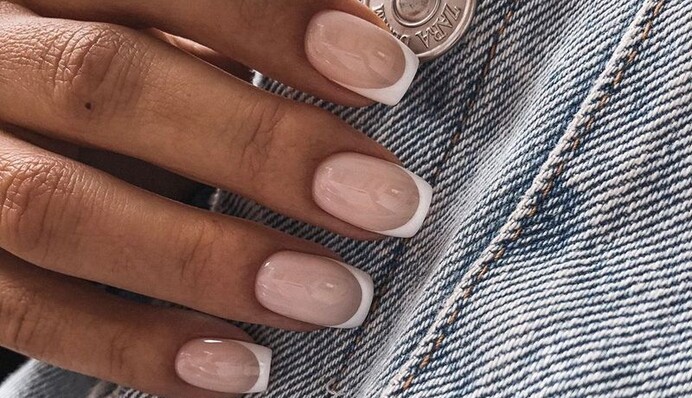 Некогда популярный маникюр снова в тренде: 10 свежих идей для этого лета