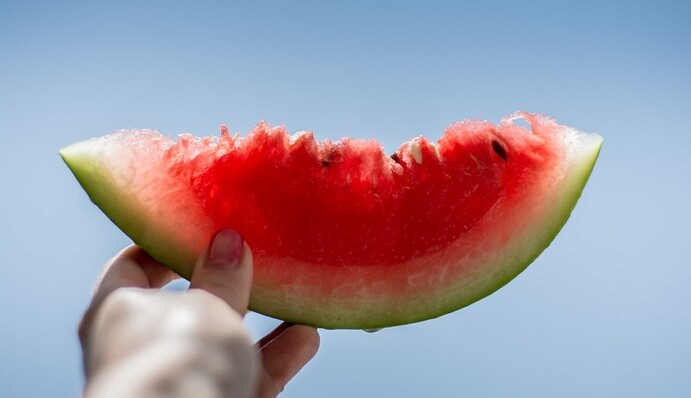 Уверены, что вам можно арбуз? Не факт: что важно знать о главном лакомстве лета