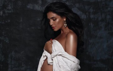 Українська співачка на 37 тижні вагітності зізналася в страху перед пологами