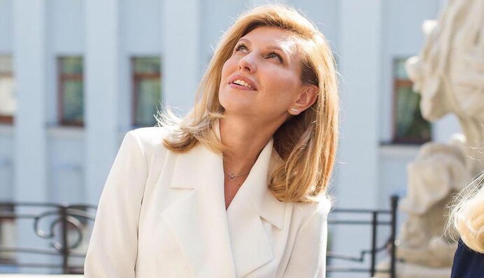 У мережі обговорюють вишуканий образ Олени Зеленської та її перші фото після паузи в Instagram