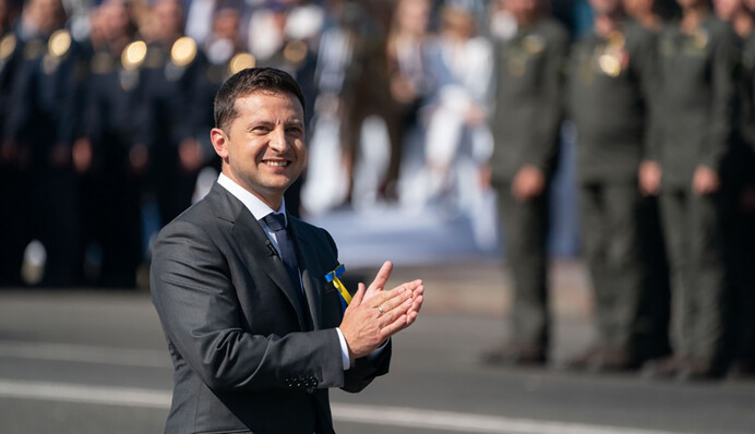 Чем запомнился президент Зеленский за первую стометровку: важное, веселое и грустное