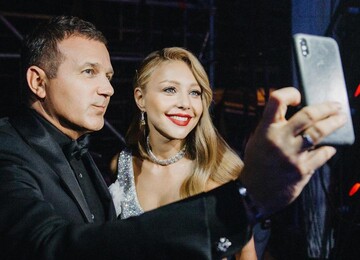 Всі у захваті від наряду Тіни Кароль на 