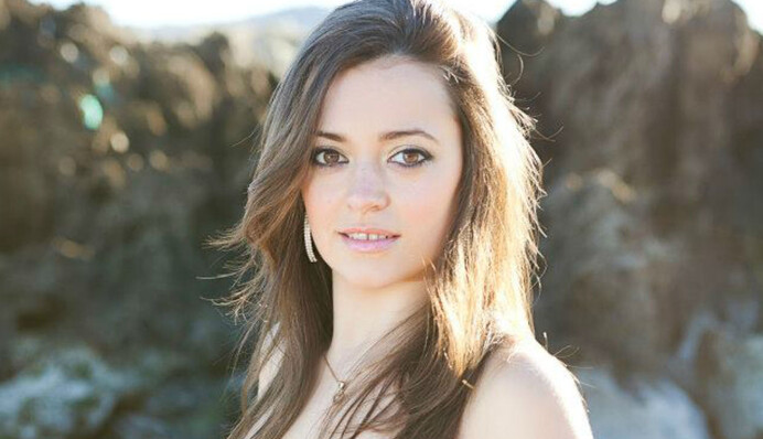 Іспанська співачка загинула на очах у натовпу через вибух на сцені