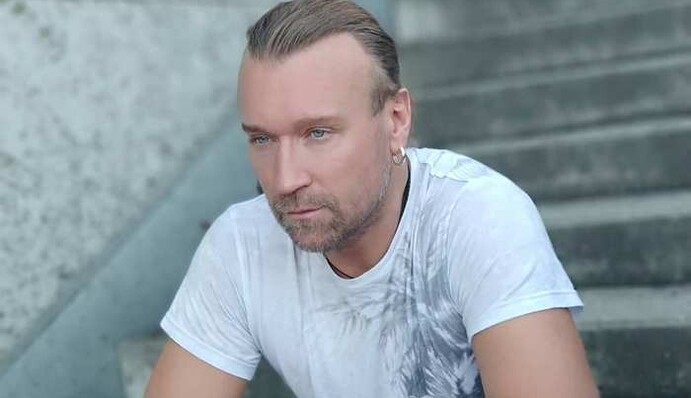 Олег Винник розповів, як його відмовили одружитися: ось кому він за це вдячний