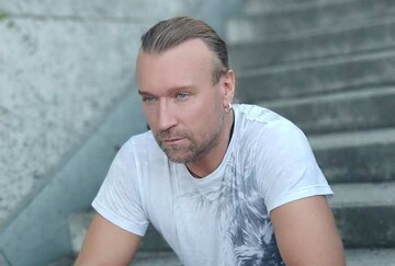 Олег Винник розповів, як його відмовили одружитися: ось кому він за це вдячний