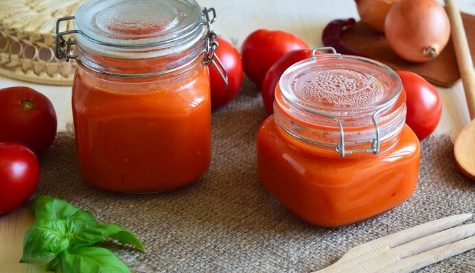 Домашний кетчуп из помидоров: простой и вкусный рецепт на зиму