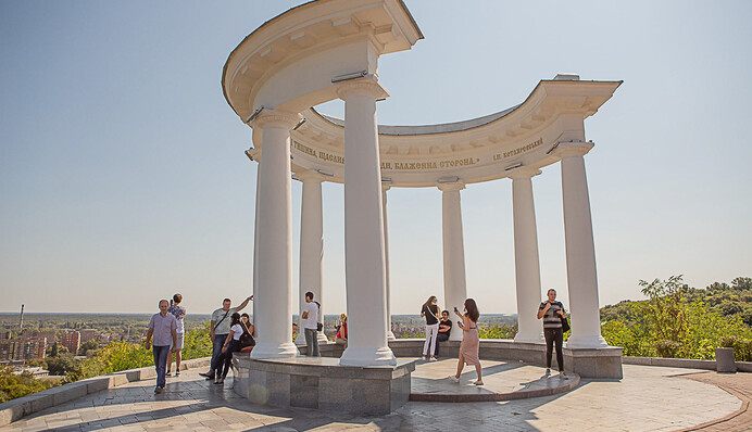 Самурайські мечі, ДНК Гоголя і галушки з язиком: як провести вікенд у Полтаві