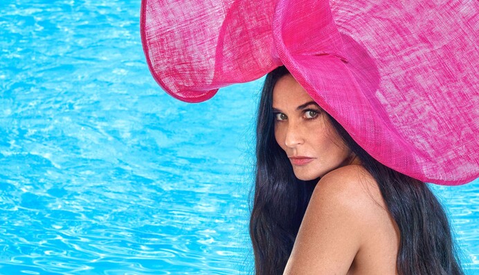 56-річна Демі Мур оголилася для обкладинки глянцю: фанати скаржаться на фотошоп