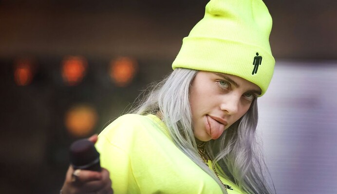 Главный редактор Vogue оценила стиль Билли Айлиш, за которым певица прячет свое тело