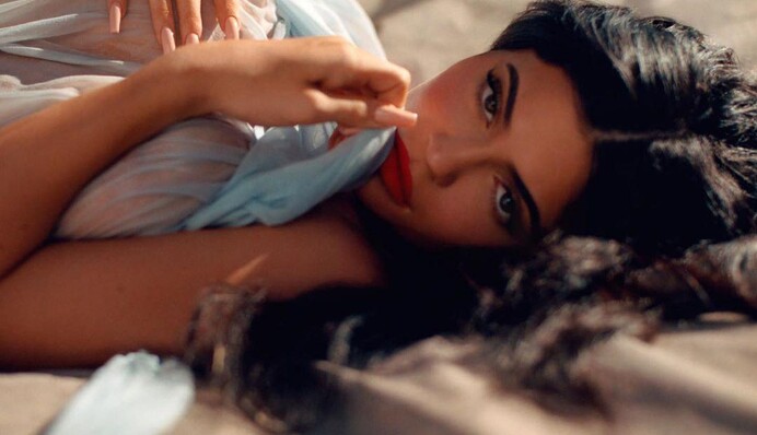 Playboy показал новые фото Кайли Дженнер от украинского фотографа