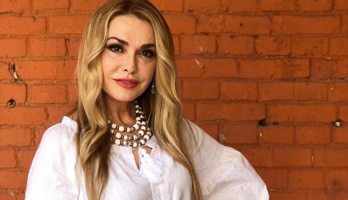 Ольга Сумська поділилася архівним знімком в бікіні: так акторка виглядала 30 років тому