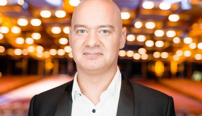 Побачив, що там відбувається... Кошовий пояснив, чому Зеленський мріє з'їхати з Офісу президента