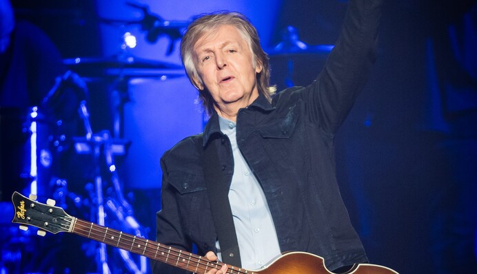 Пол Маккартни рассказал, что Джон Леннон навещает его во сне