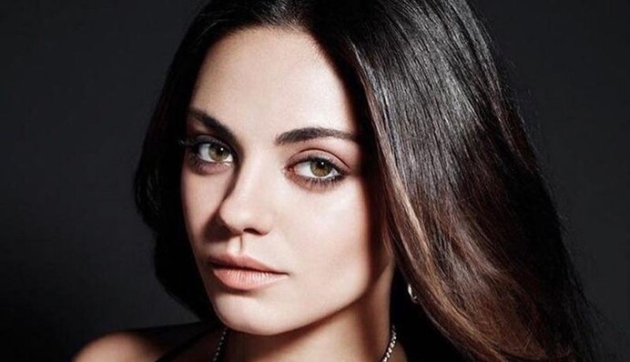 Мила Кунис сменила цвет волос: как теперь выглядит голливудская звезда из Украины