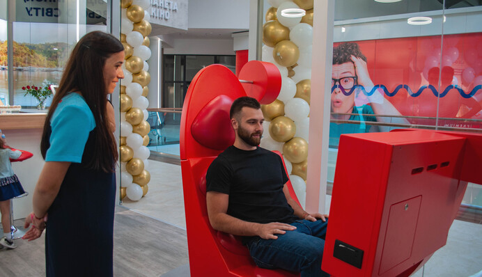 Украинский туроператор открыл первый интерактивный офис с виртуальной реальностью и фотозонами