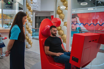 Украинский туроператор открыл первый интерактивный офис с виртуальной реальностью и фотозонами