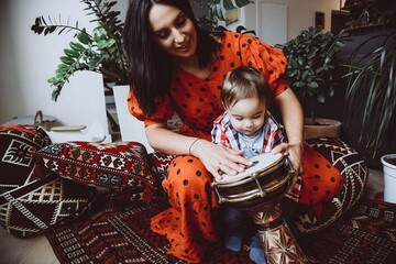 Перший дует: Джамала показала імпровізований виступ з півторарічним сином