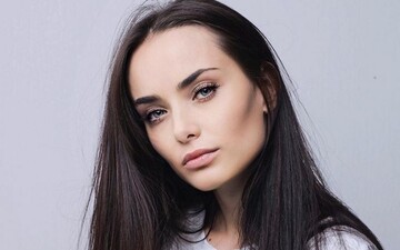 Не перестаю себе звинувачувати: Ксенія Мішина розповіла, як увела чоловіка з сім'ї