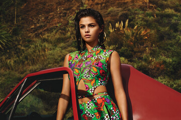 Відома американська співачка поділилася сумною історією про родичів-мігрантів