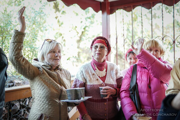 Під Києвом пенсіонерів тепло привітали з Днем людей похилого віку: ексклюзивні фото