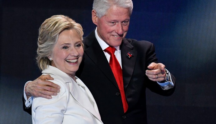 Зберегти шлюб - найсміливіше рішення: Хілларі Клінтон згадала про зраду чоловіка