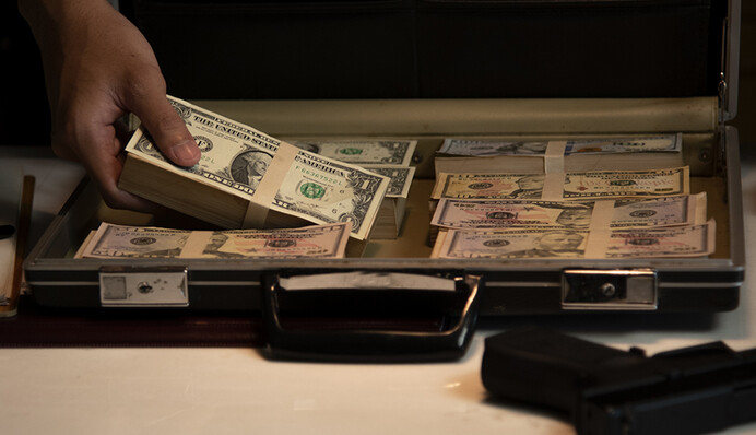 Аналитик рассказал СМИ, как действует фискальная мафия в Украине