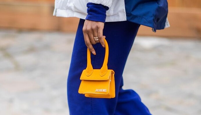 Модные тренды осени: 12 цветных вещей, без которых не обойтись