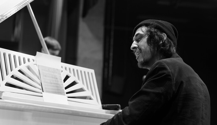 Пианист Фима Чупахин презентует дебютный альбом 