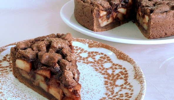 Шоколадний кекс горіхами і яблуком: як приготувати смачний десерт до чаю