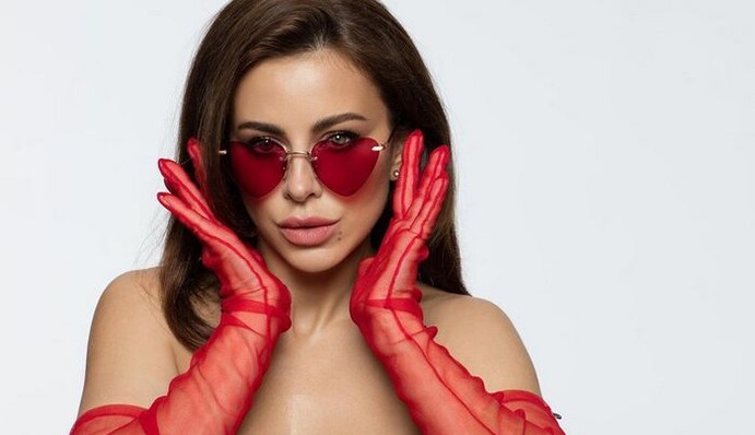 Шанувальники Ані Лорак знову заговорили про вагітність співачки: і ось чому