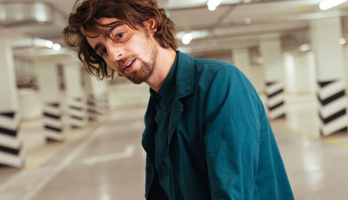 Теперь тебе 30: Дантес вернулся в музыку с ироничной песней и клипом